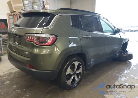 2018 Jeep Compass Latitude 4X4 из США, поврежденный, VIN 3C4NJDBB3JT177736